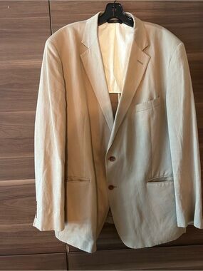 Brooks Brothers Beige Sport Coat - Two-Button Notch Lapel Linen and cotton.